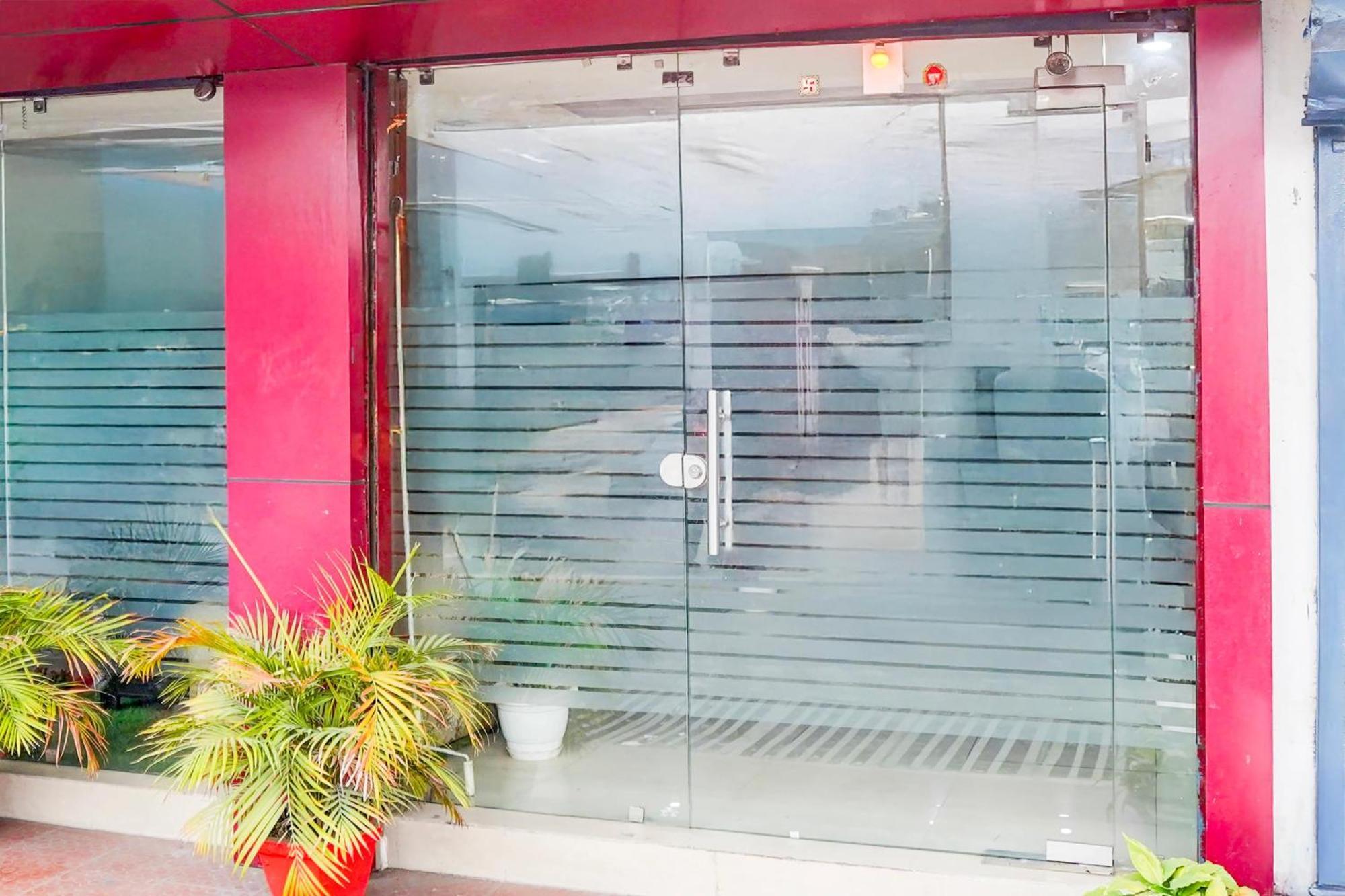 Super Hotel O Krishna Nagar Chowk Near Ongc Дехрадун Екстериор снимка