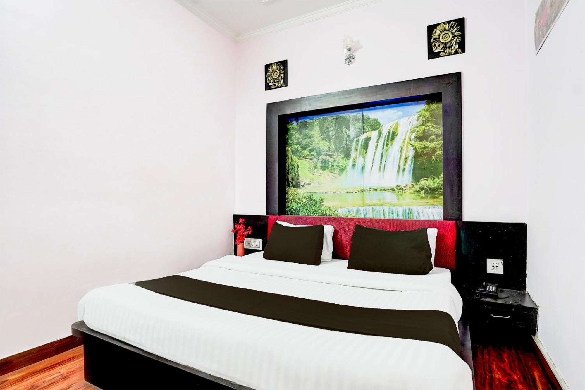 Super Hotel O Krishna Nagar Chowk Near Ongc Дехрадун Екстериор снимка